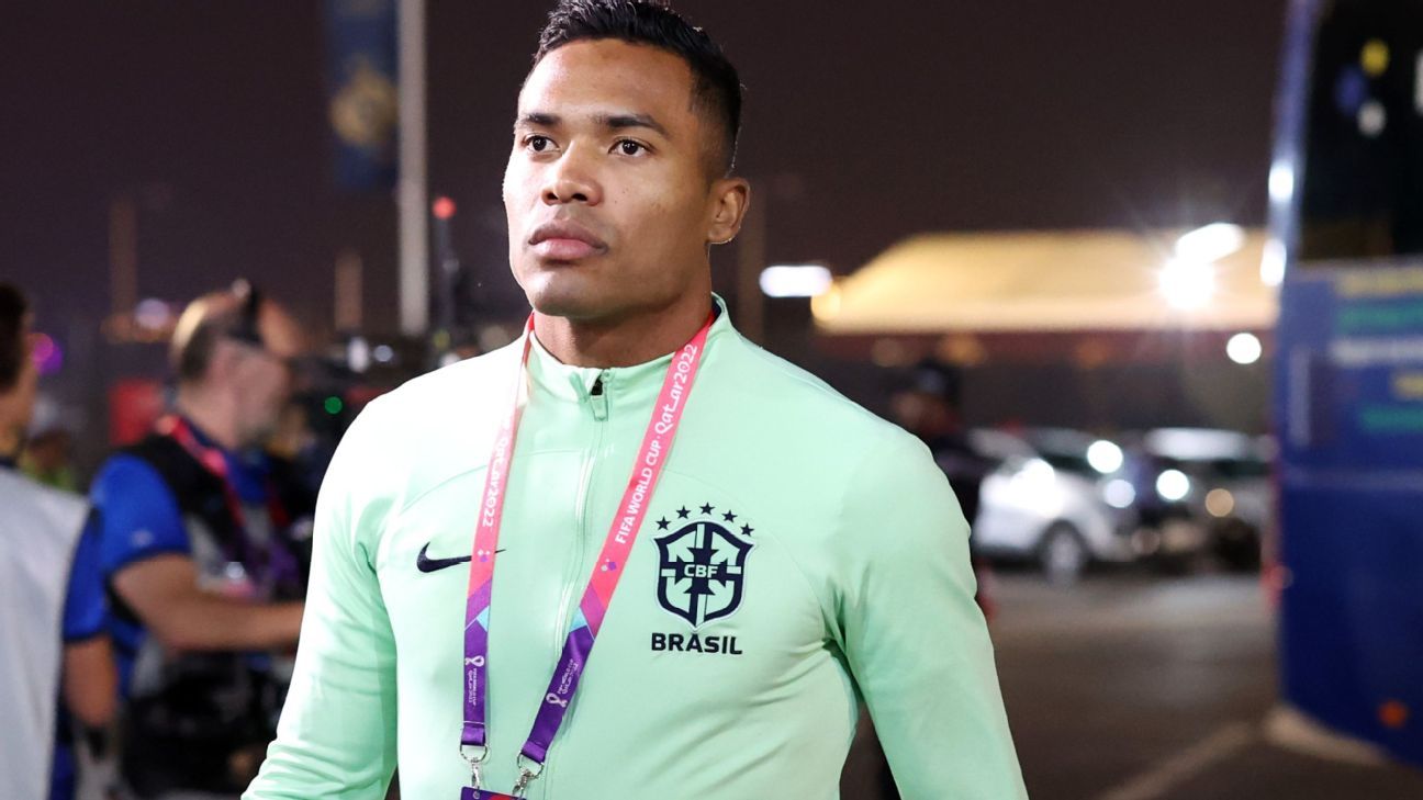 Flamengo reforça elenco com a contratação de Alex Sandro