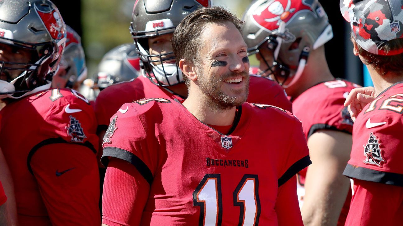 Tampa Bay Bucs QB Blaine Gabbert helps rescue 4 in helicopter