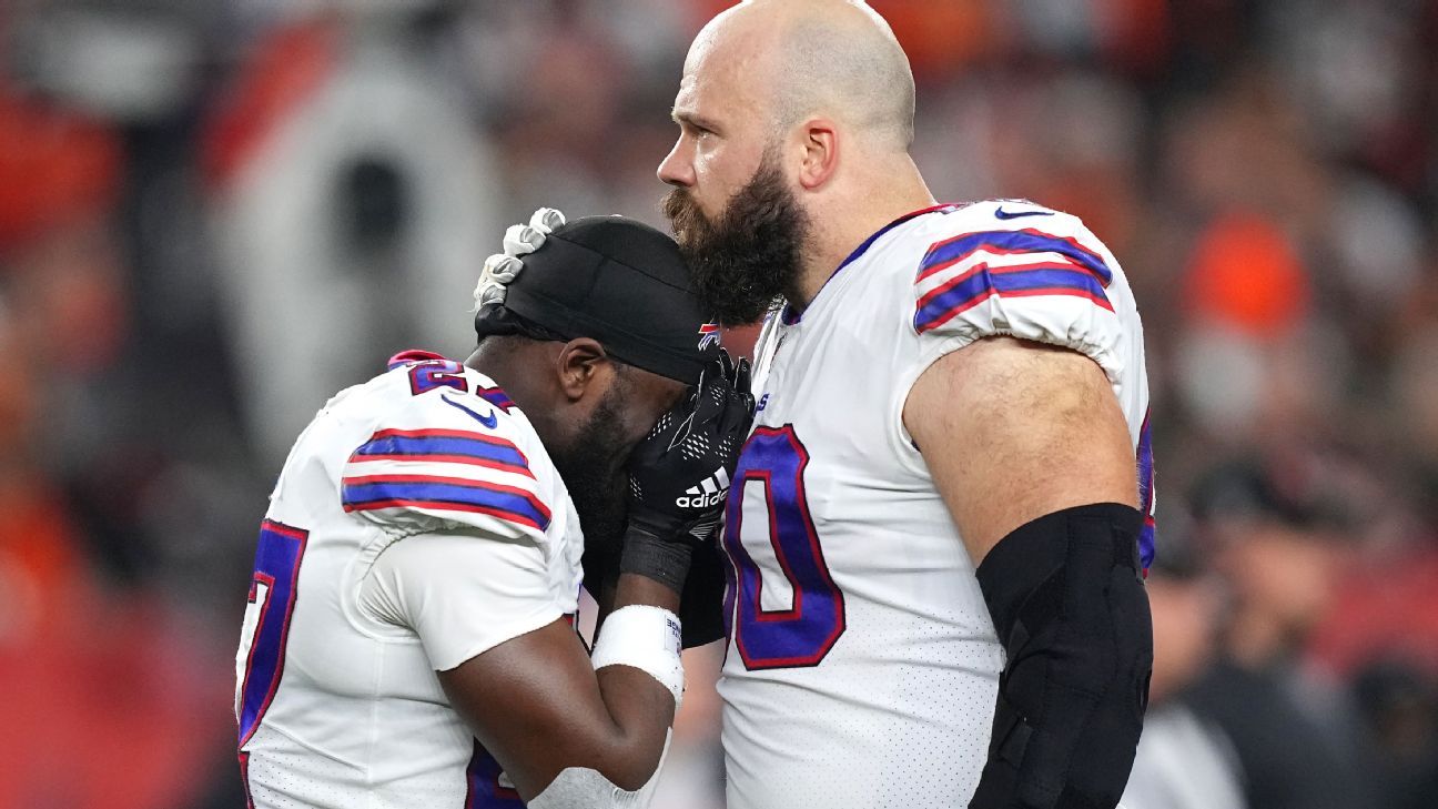 Damar Hamlin Thanks His Supporters as NFL Players Return to the Field - The  New York Times