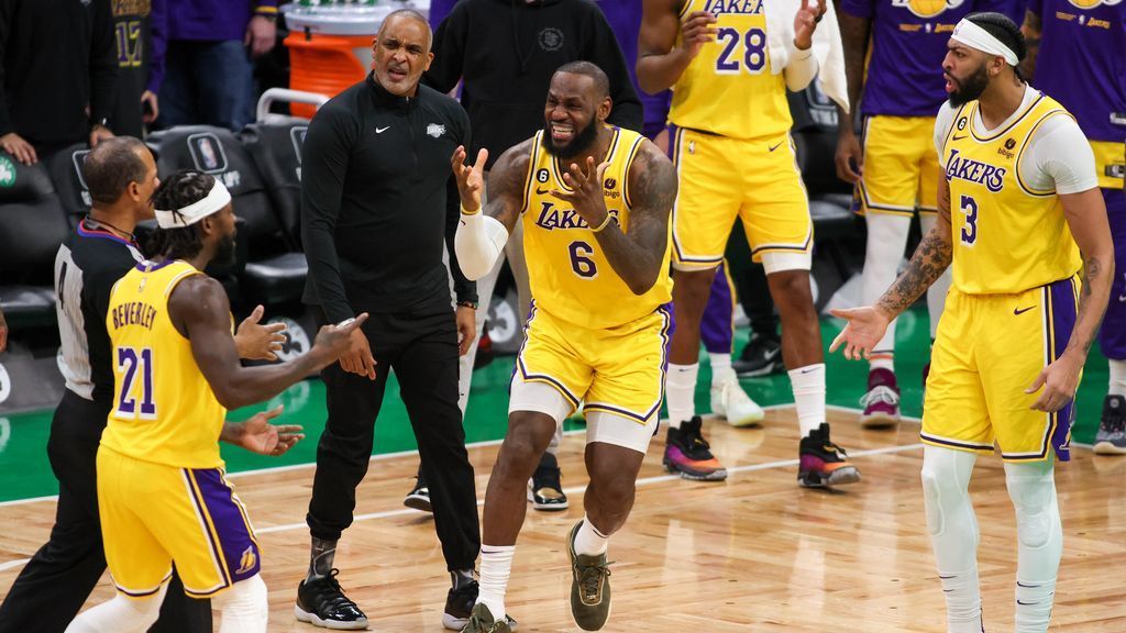 AD: Lakers 'cheated' by late missed call vs. C's