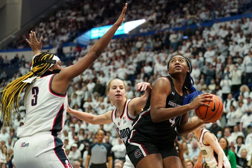 South Carolina tops UConn in 'national championshiplike' game ESPN