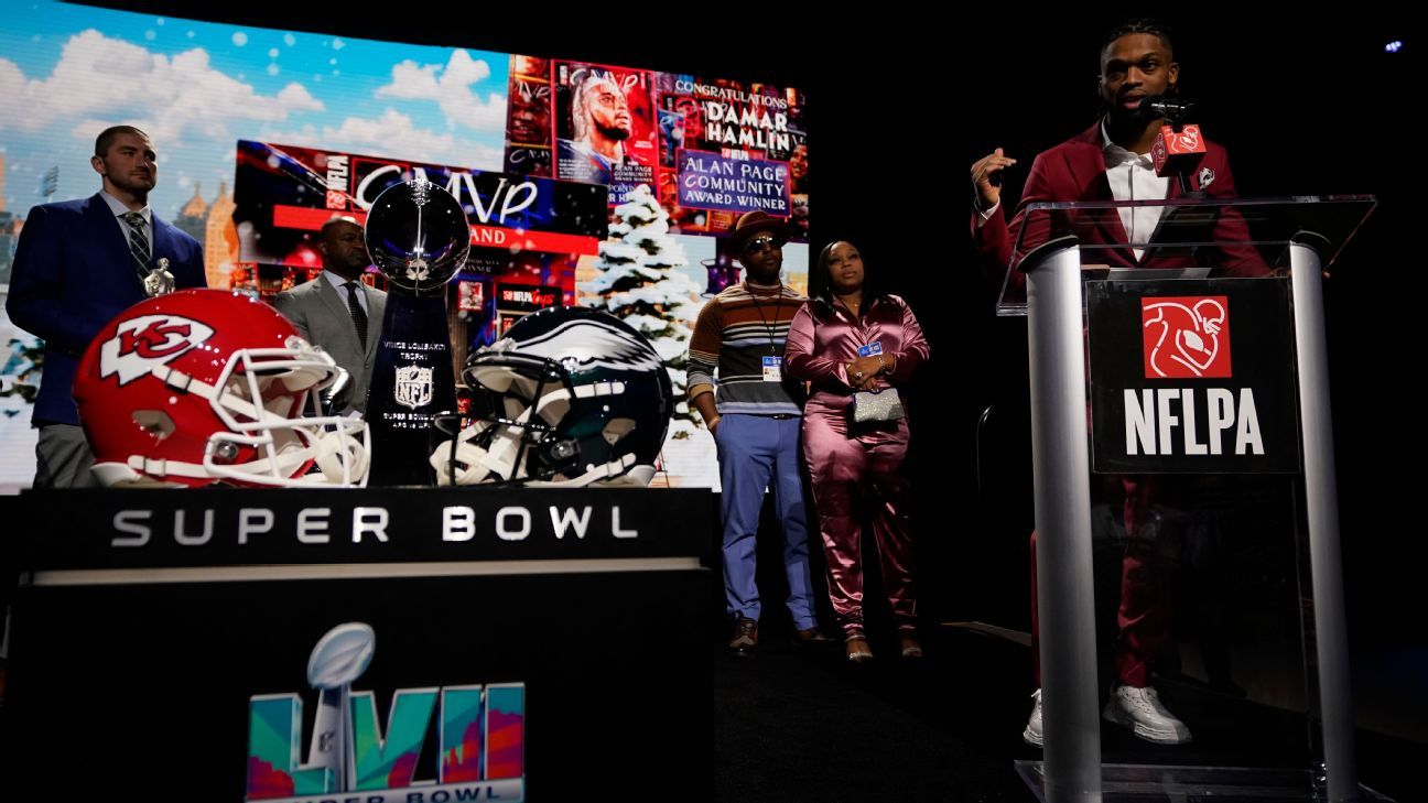 Damar Hamlin makes appearance on the field at Super Bowl 2023 in