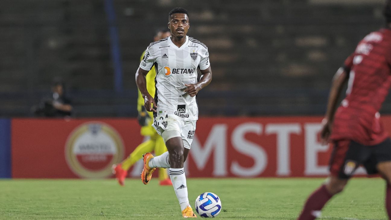 Atlético-MG pode perder Jemerson e monitora Junior Alonso para reposição.