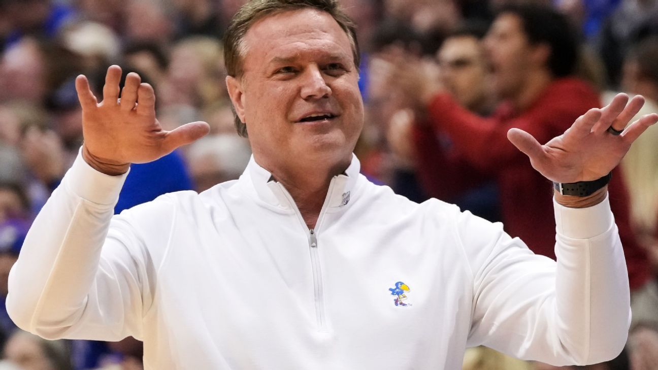 Kansas Bill Self está “bem” após o susto e não tem planos de se aposentar