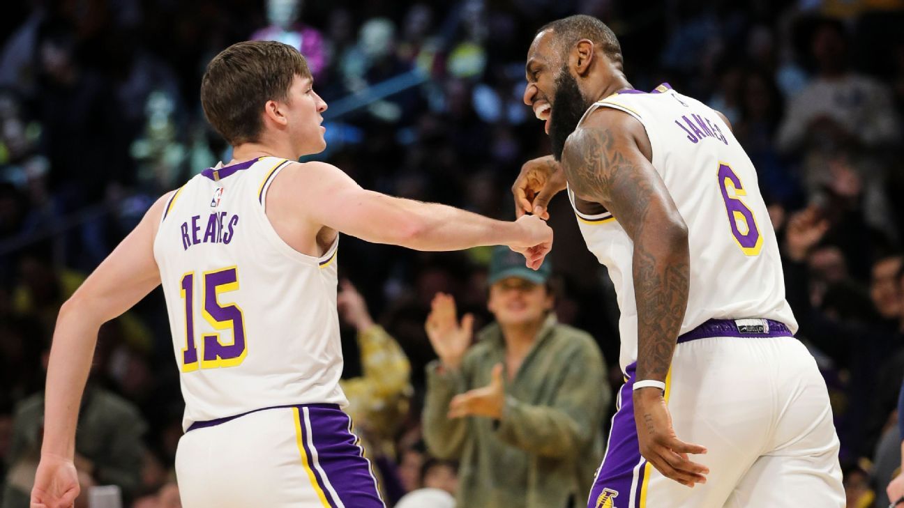 LeBron James unfazed by heavy minutes as he powers Lakers past