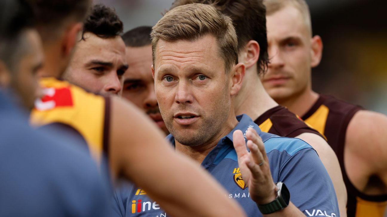 Afl Hawthorn Coach Sam Mitchell Tests Positive For Covid 19 Espn