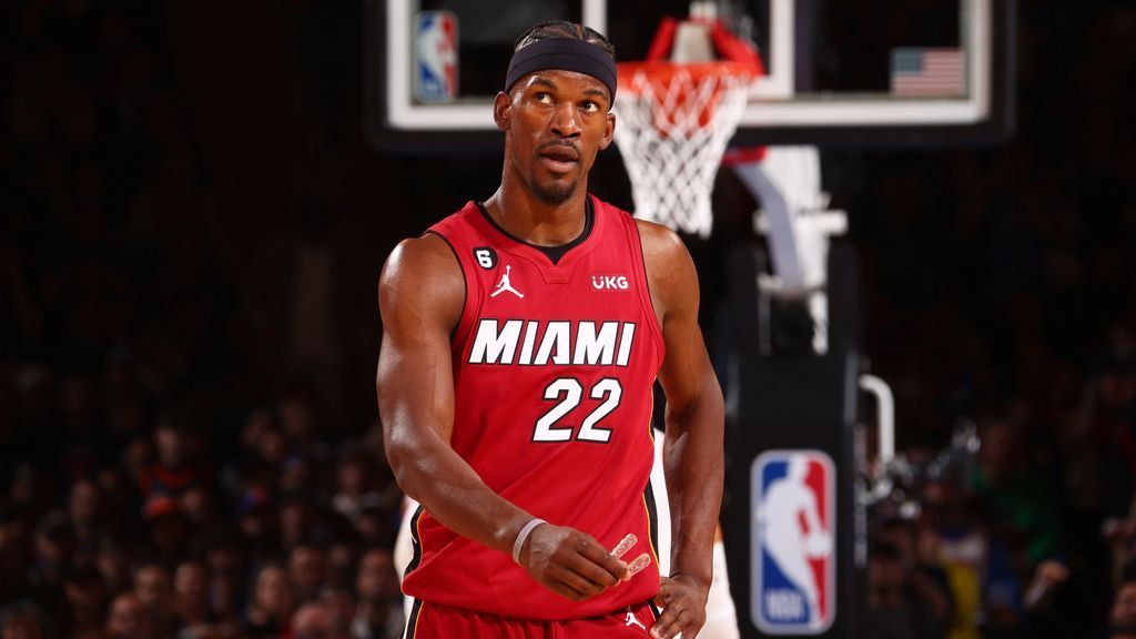 Butler out for Heat after spraining right ankle vs Lakers