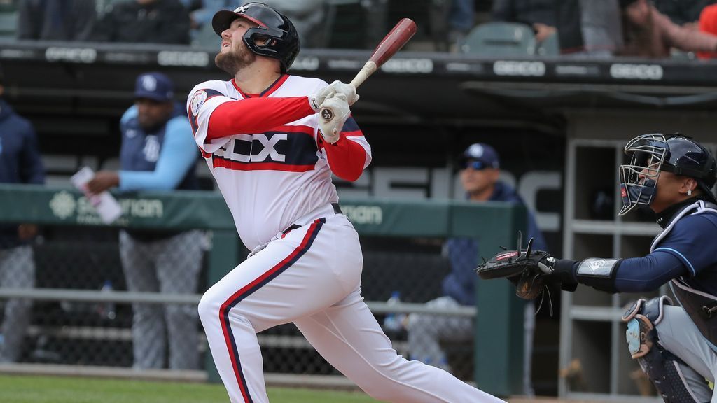 White Sox DH has nothing to apologize after hitting HR in blowout