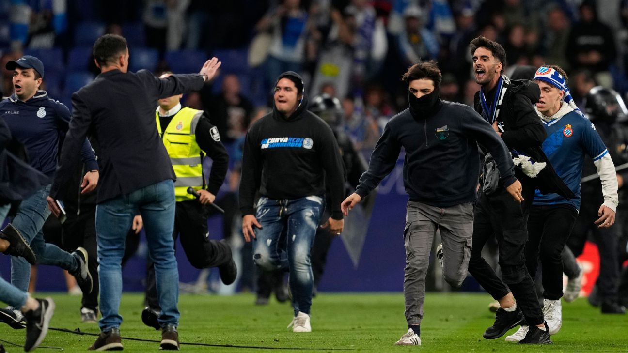 Parakeet fans prevent Barcelona from celebrating the title at the RCDE stadium