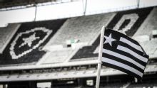 Após rescindir contrato milionário com goleiro, Botafogo também pode dar adeus a zagueiro; veja os bastidores