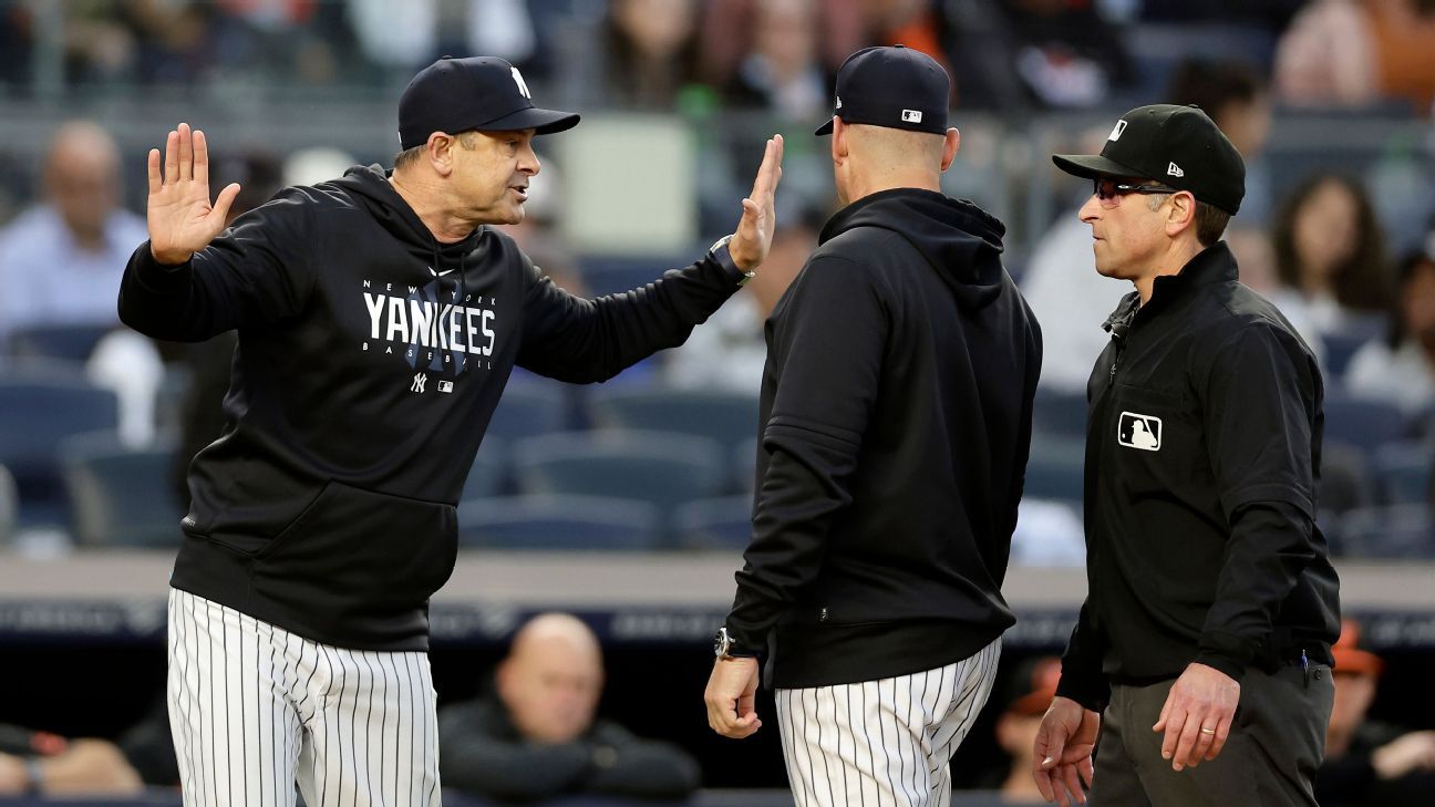 Yankees manager Aaron Boone puts on show after getting ejected for