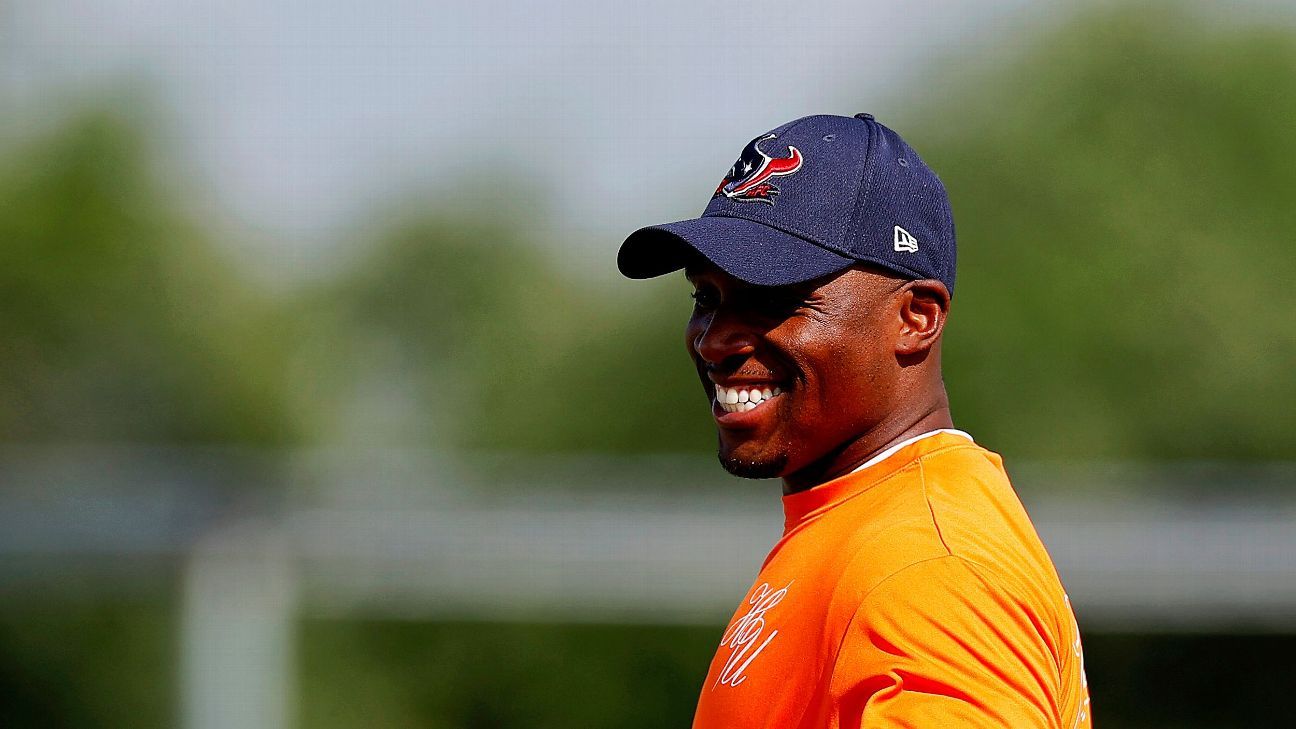 Houston Texans wear orange shirts at OTAs to bring awareness to gun  violence - BVM Sports