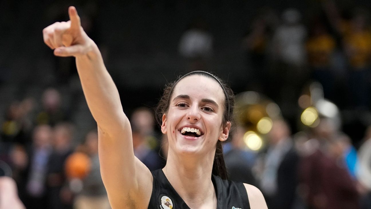 Iowa's Caitlin Clark named Collegiate Woman Athlete of Year - ESPN