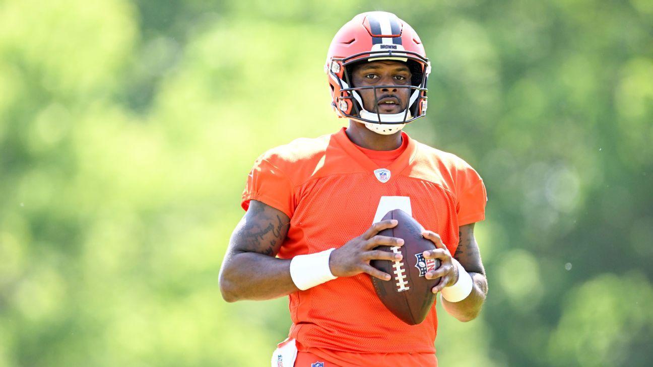 Browns QB Deshaun Watson selected as 1 of 5 team captains on eve of 1st  full season after suspension