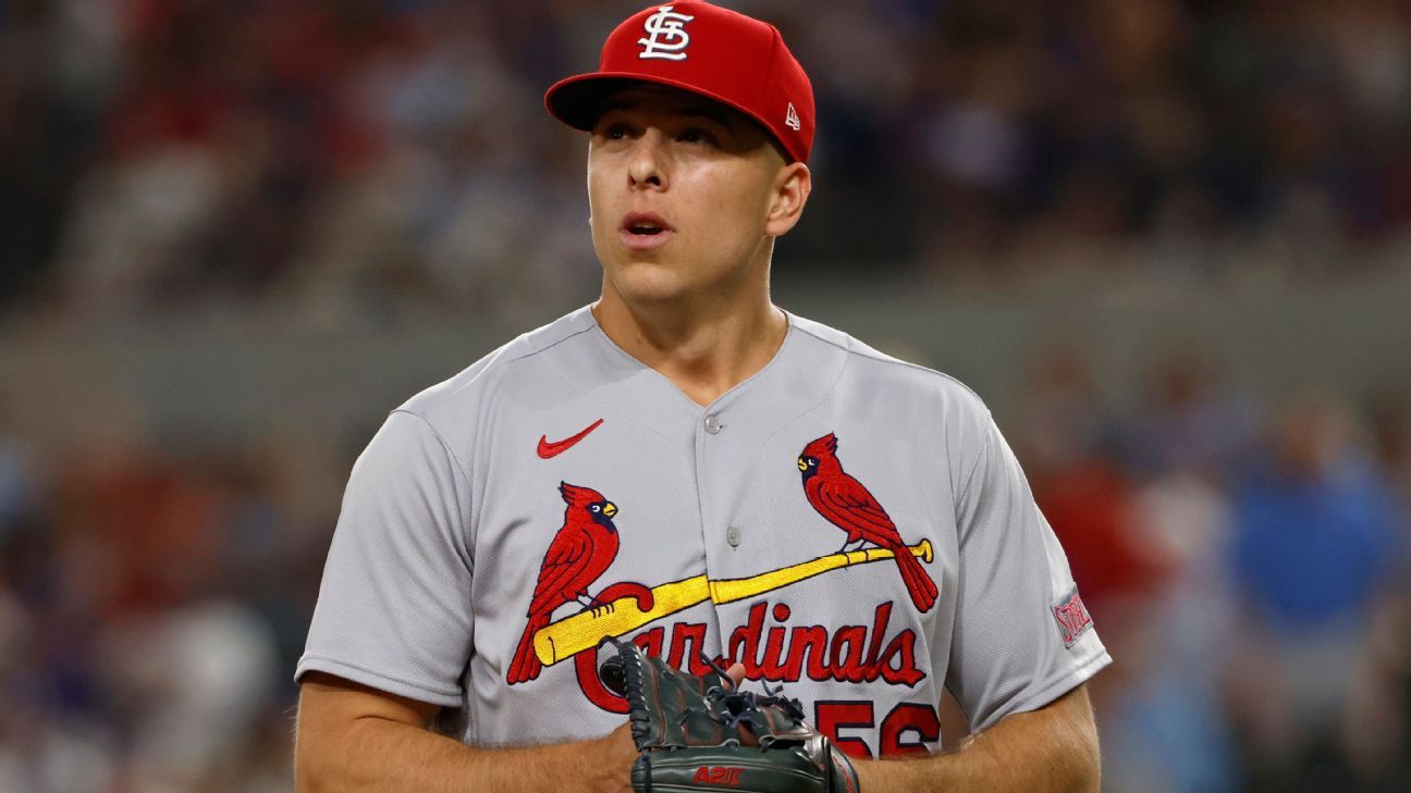 Pair of Cardinal Pitchers Return for Another Season