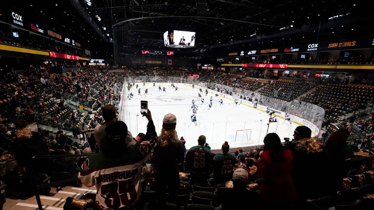 ASU men's ice hockey breaks in Mullett Arena for 2022-23 season home opener