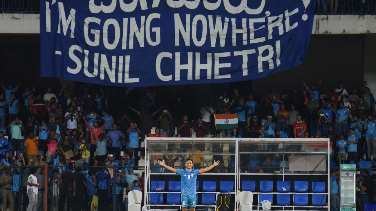 Murugananthan on X: Indian football team captain Sunil Chetri in