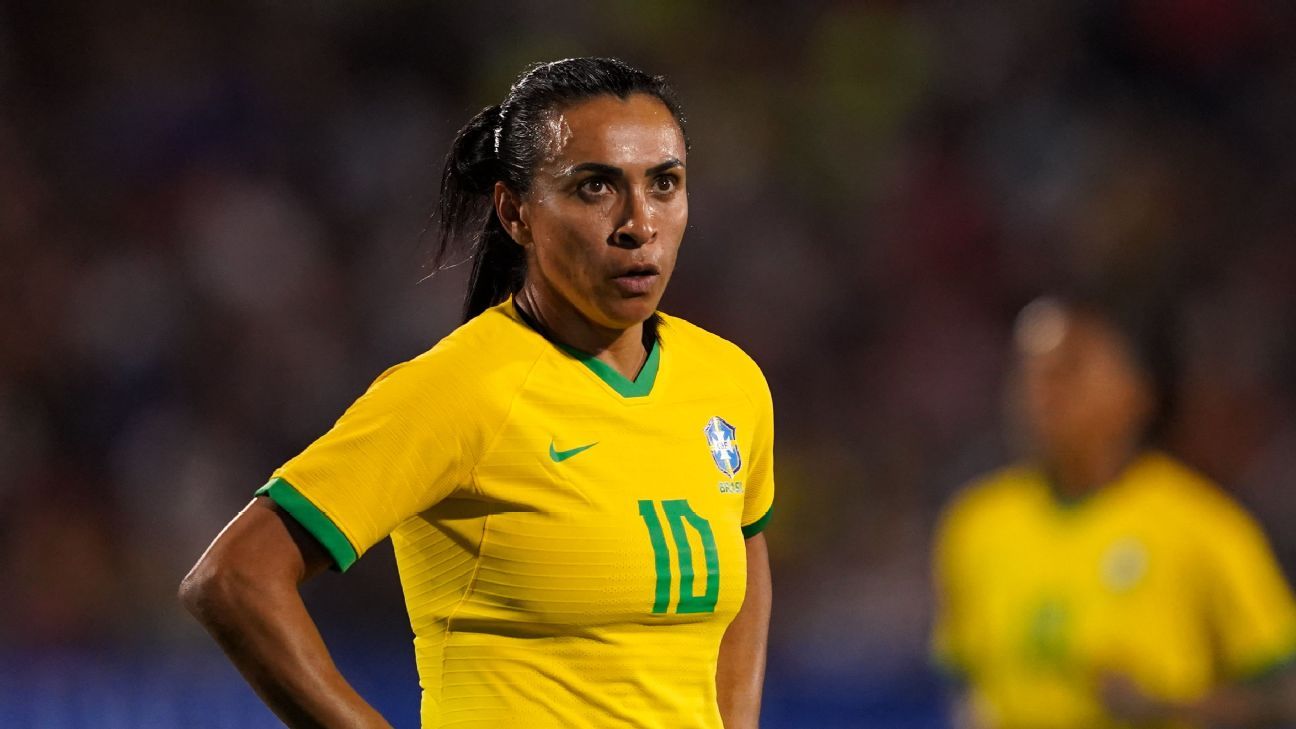 Marta returns from injury, looking toward her 6th World Cup