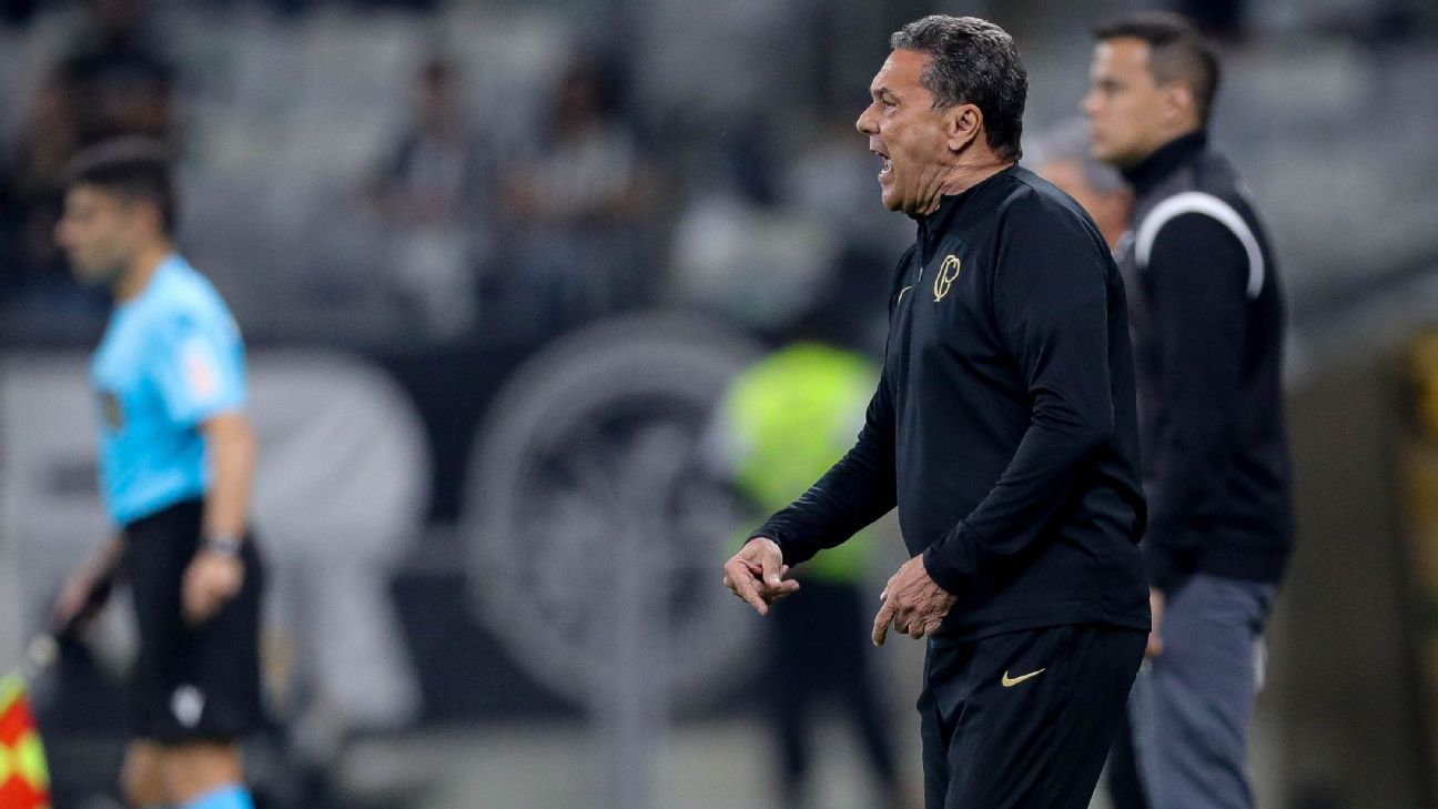 Luxemburgo expressa frustração de 'apagão' do Corinthians durante empate:  'Resultado de hoje foi negativo