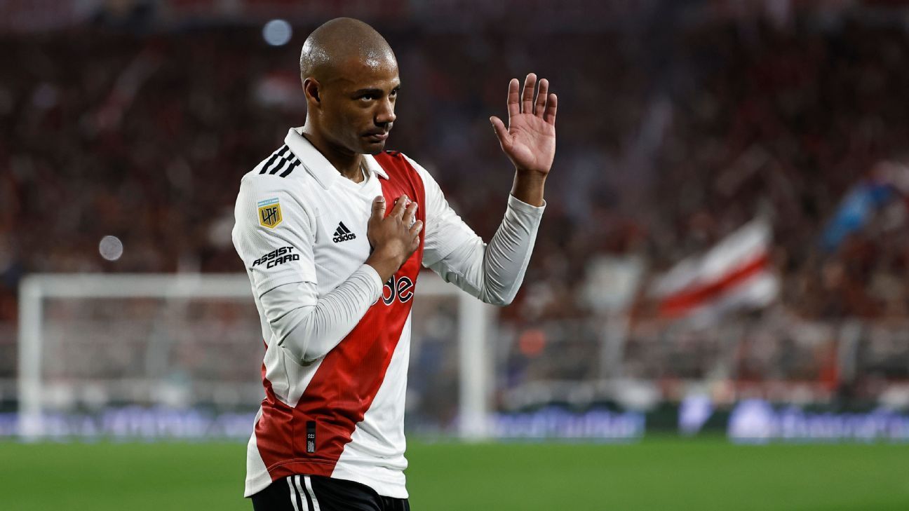 O que separa o Flamengo de De La Cruz, seu sonho de consumo para 2024?