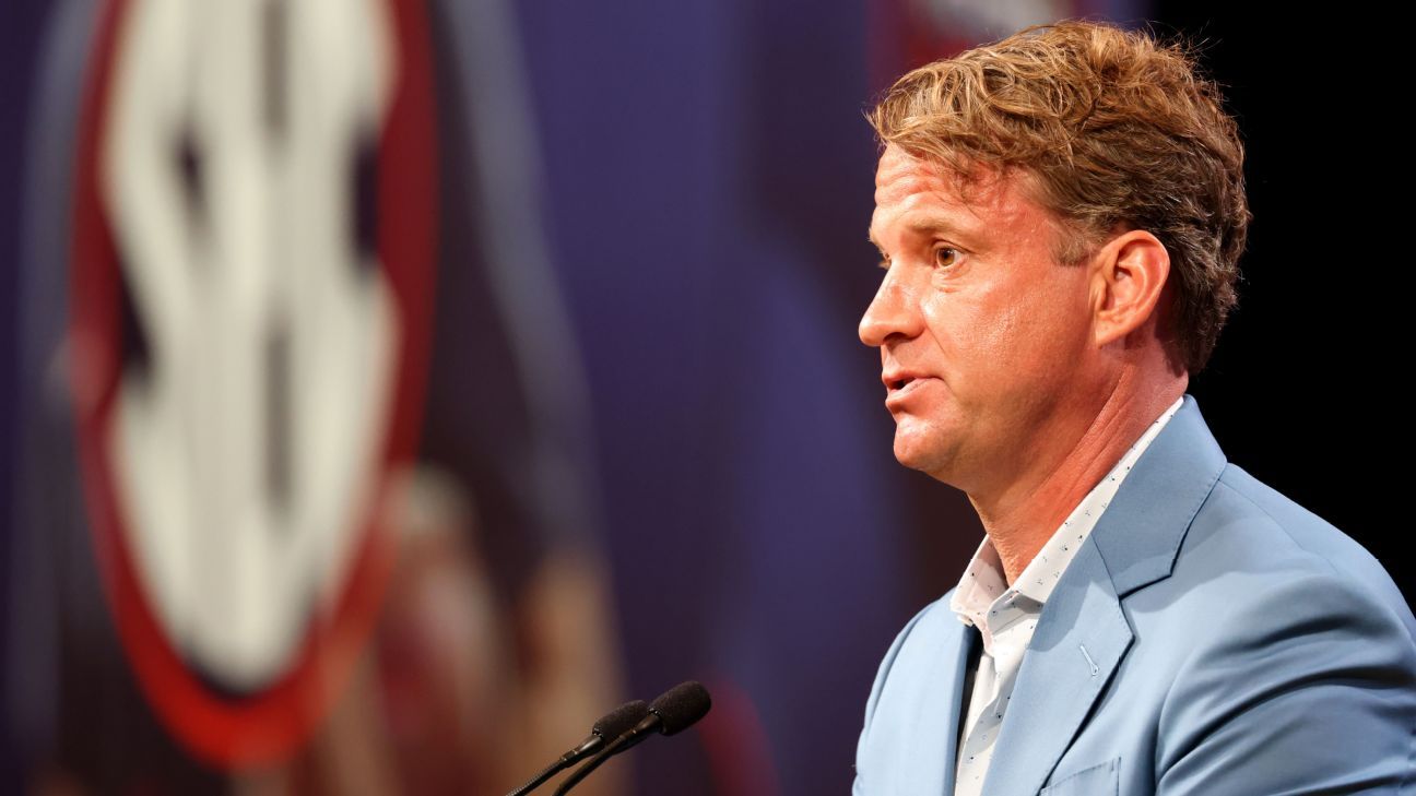 SI College Football on X: Lane Kiffin pulled up in the