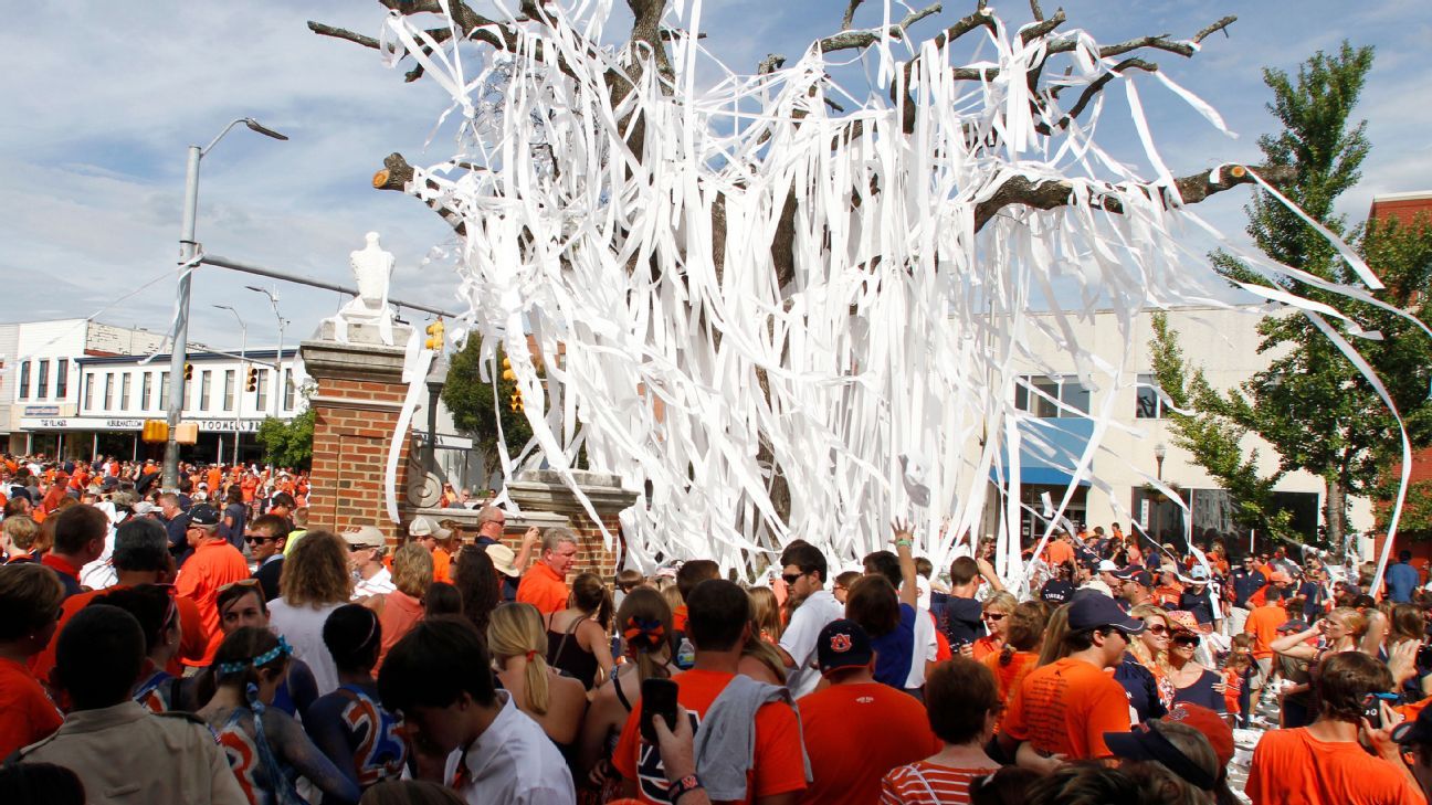 Auburn's famed toilet-paper tradition back in 2023