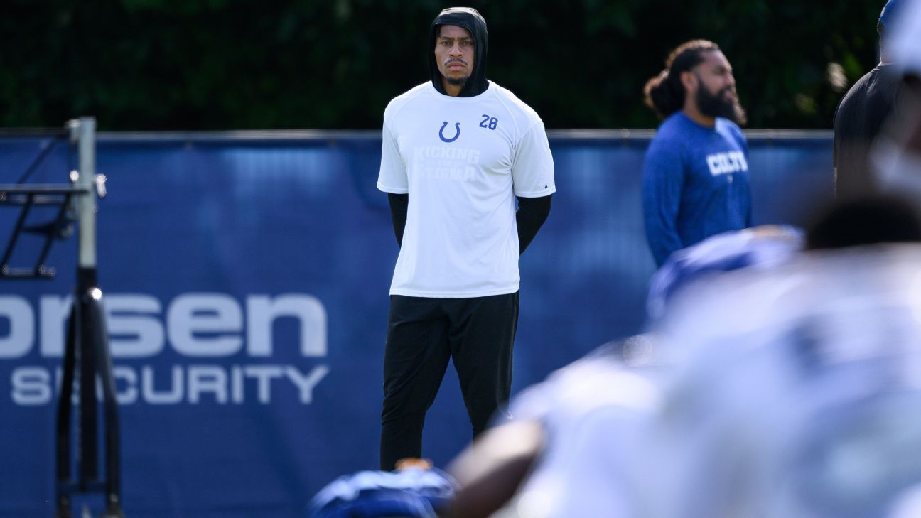 Taylor exits Colts camp again for personal matter