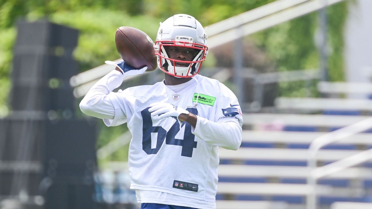 Sam Roberts makes Patriots' 53-man roster, Sports