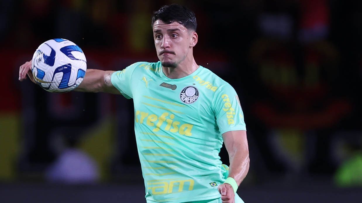 Sem avião, Piquerez passa aniversário na Colômbia e frustra família que viajou do Uruguai a São Paulo para comemorar