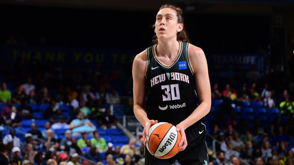 Breanna Stewart sets WNBA singleseason scoring record ESPN