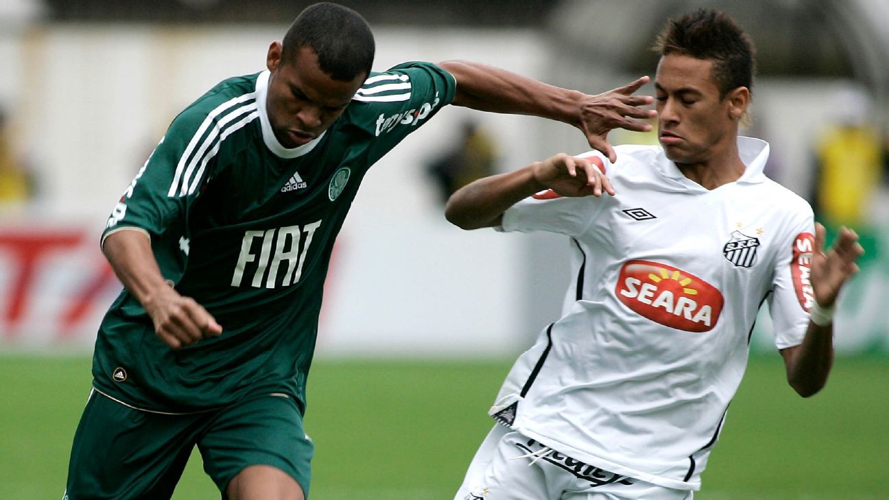 Ex-lateral mais cobiçado do Brasil relembra tempos de Palmeiras: 