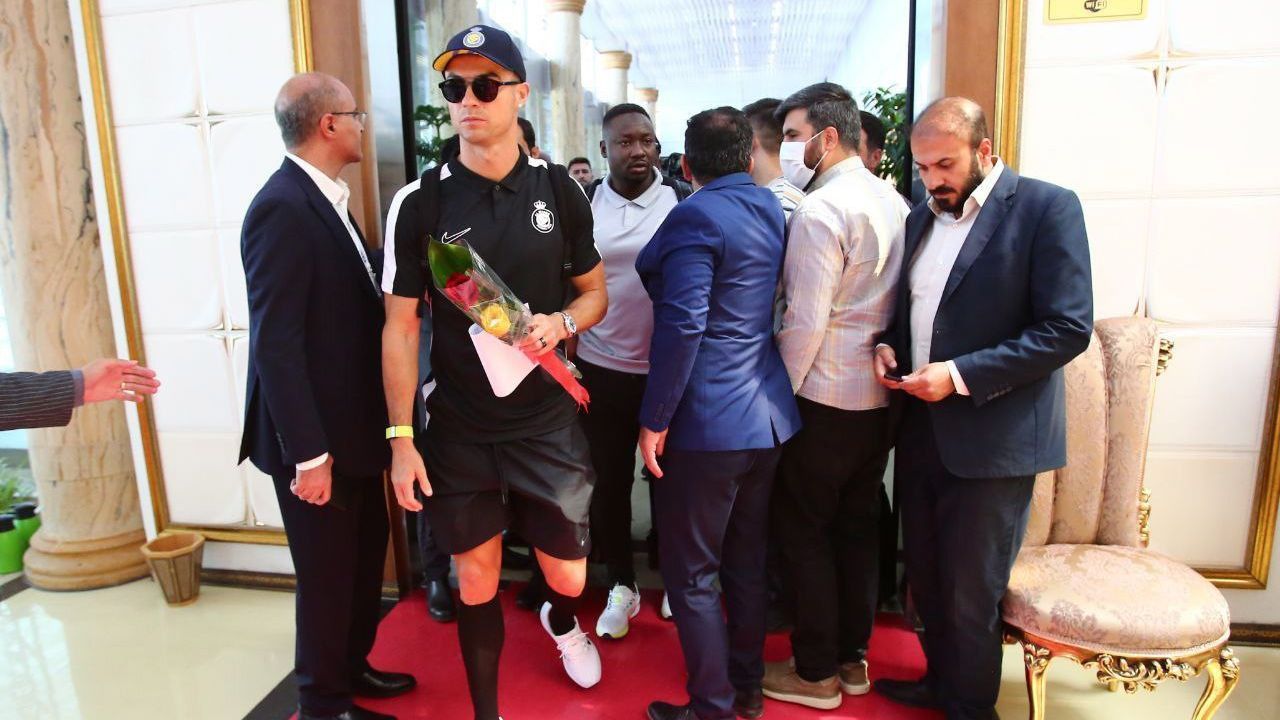 Cristiano Ronaldo sparks madness in Iran