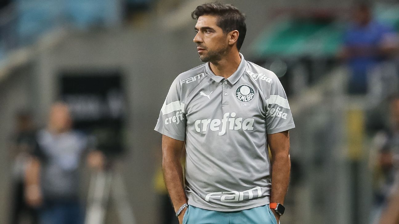 Palmeiras roubado? Abel Ferreira fala em 