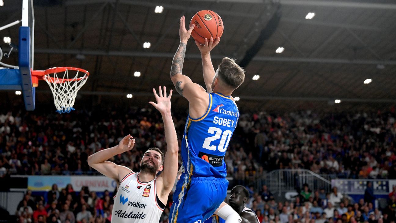 NBL Brisbane Bullets fire after early NBL wobbles to beat Adealide