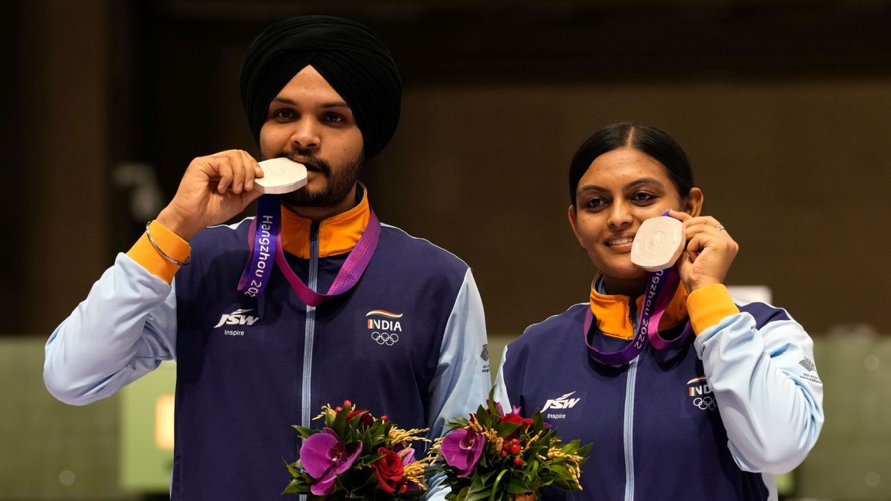 Asian Games: Sarabjot Singh-Divya TS win silver after thrilling 10m air pistol mixed team final-ZoomTech News