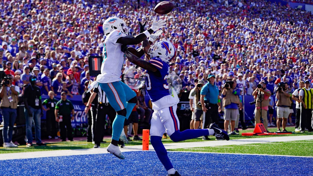 Former Buffalo Bills WR, now 48 years old, scores TD in debut with Fan  Controlled Football 