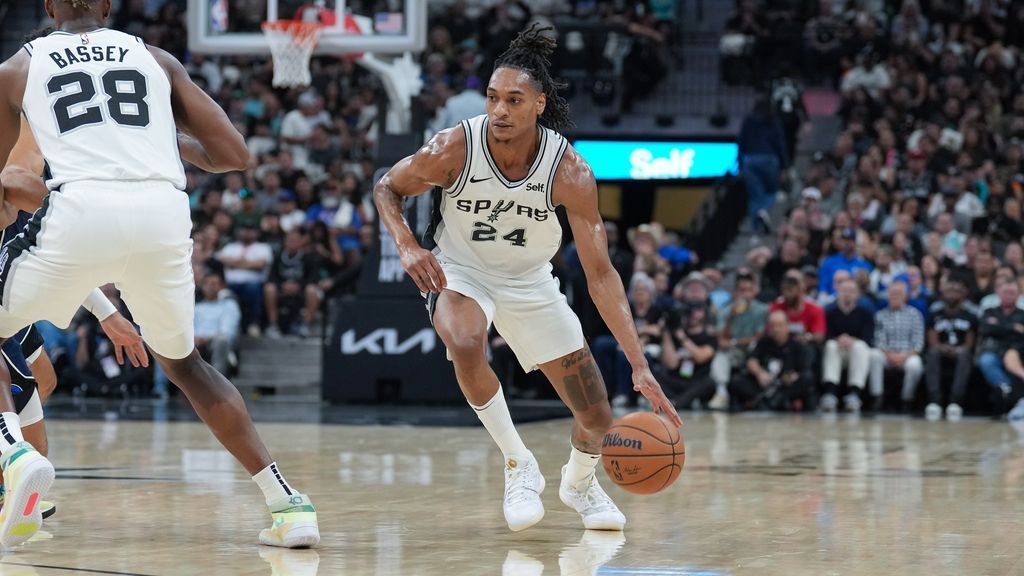 Spurs to be without Devin Vassell for start of regular season - ESPN