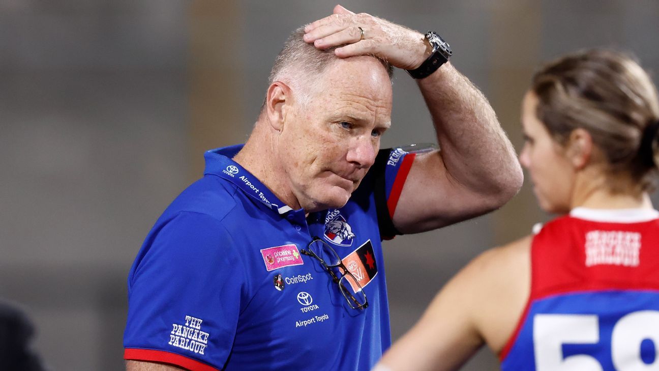 Western Bulldogs sack AFLW coach Nathan Burke after finishing last - ESPN