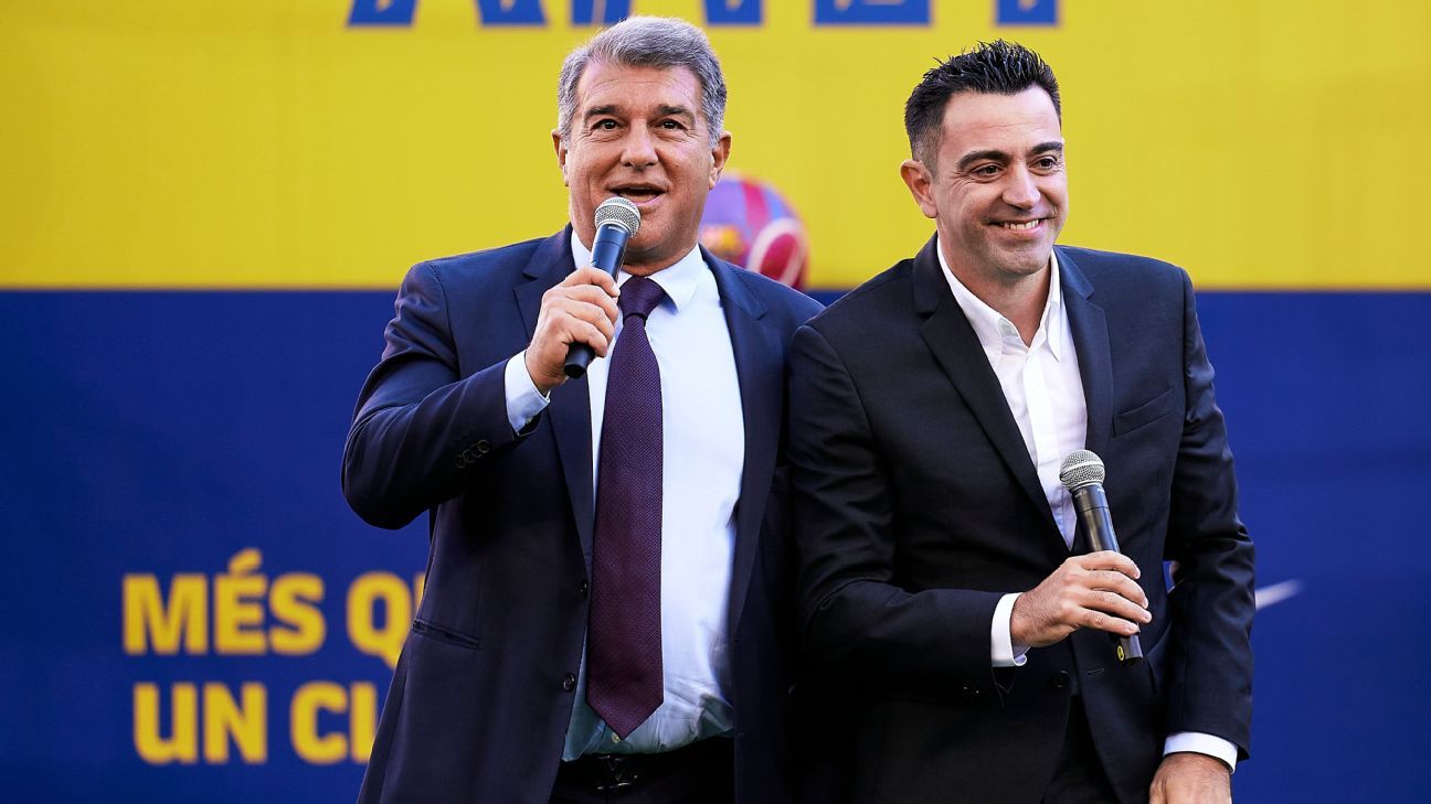 Barcelona president Laporta throws support behind coach Xavi - ESPN