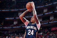 Sources: Grizzlies waive Jordan Hawkins weeks after Pels trade