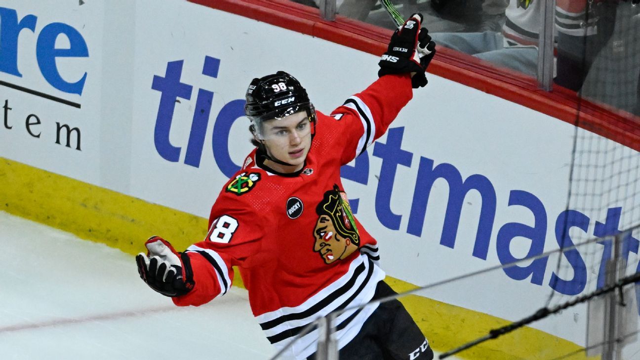 I Blackhawks hanno piazzato il debuttante Connor Bedard in IR con una mascella rotta