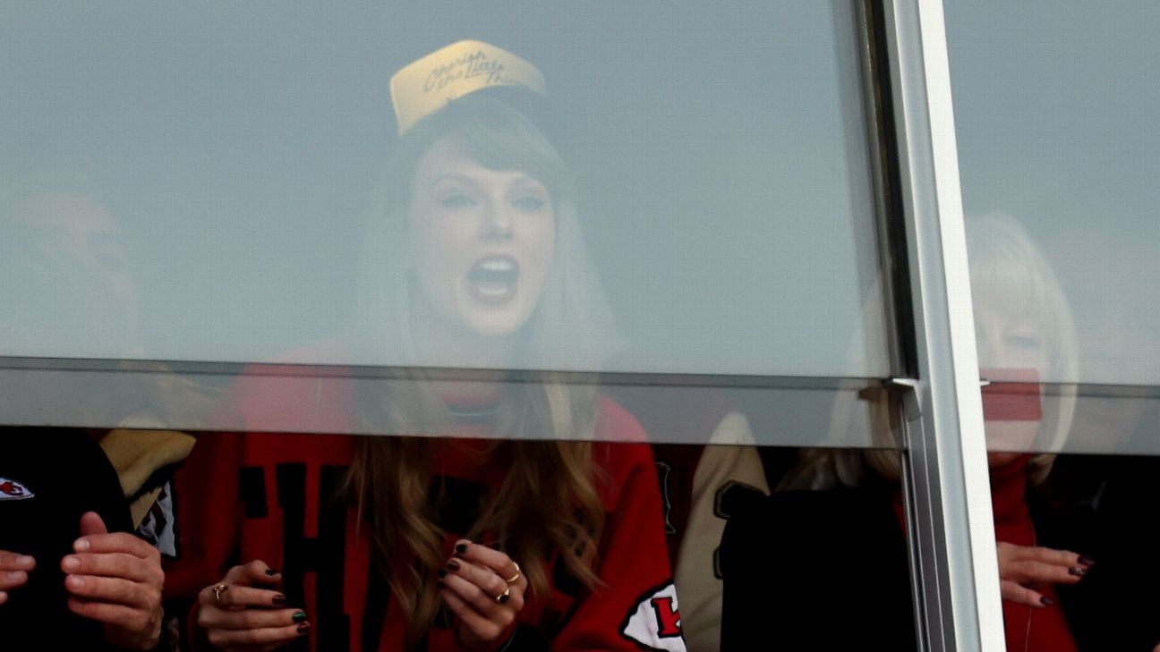 Taylor Swift returns to Arrowhead for Bills-Chiefs game - ESPN