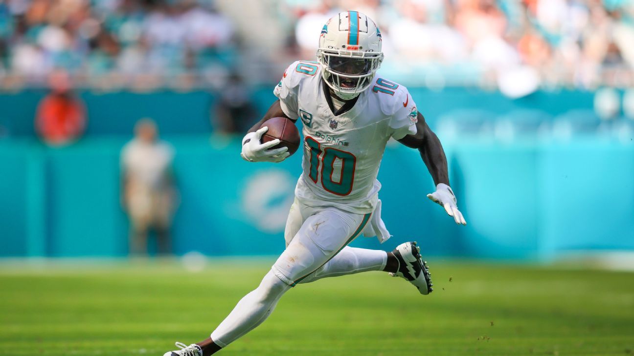 Le fonti dicono che i Dolphins lasceranno che Tyreek Hill decida la situazione contro i Jets