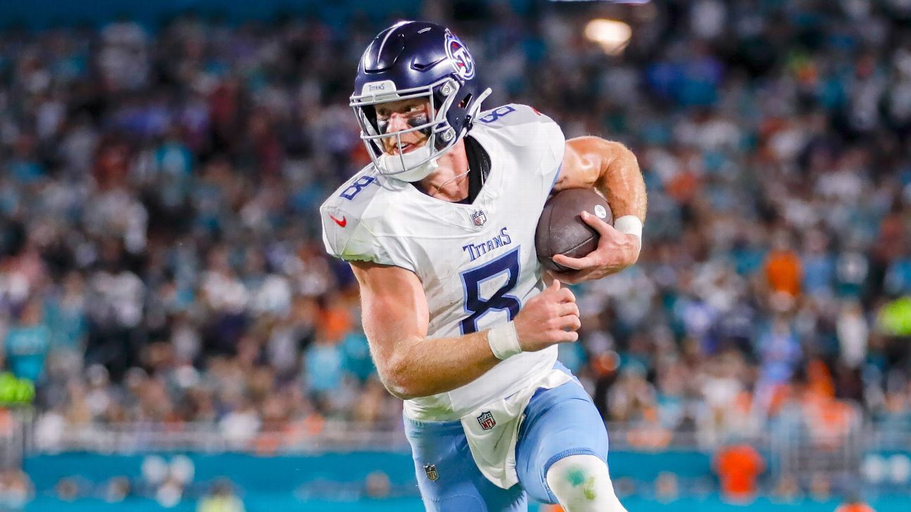Titans stun Dolphins on 'Monday Night Football'