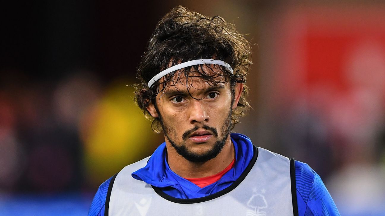 Atlético-MG avança por Scarpa e aumenta 