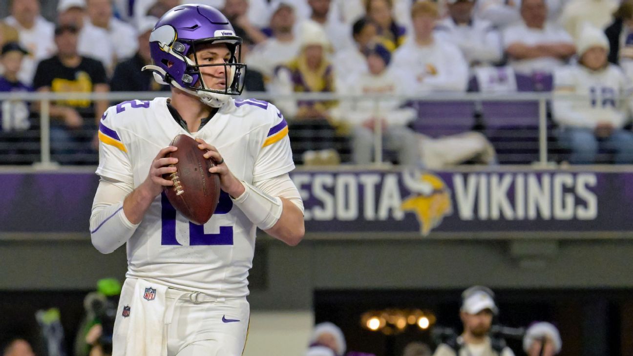 Vikings' Nick Mullens understands reason for benching, notes turnovers
