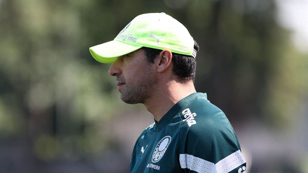 Abel Ferreira faz discurso em festa do Palmeiras e agradece organização do clube: 