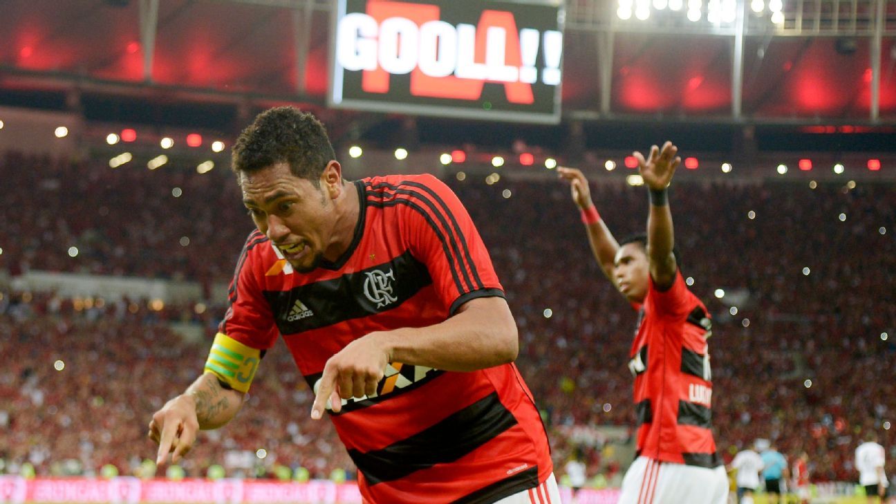 Brocador diz que faria 50 gols pelo Flamengo atual e promete comemorar se marcar no ex-clube