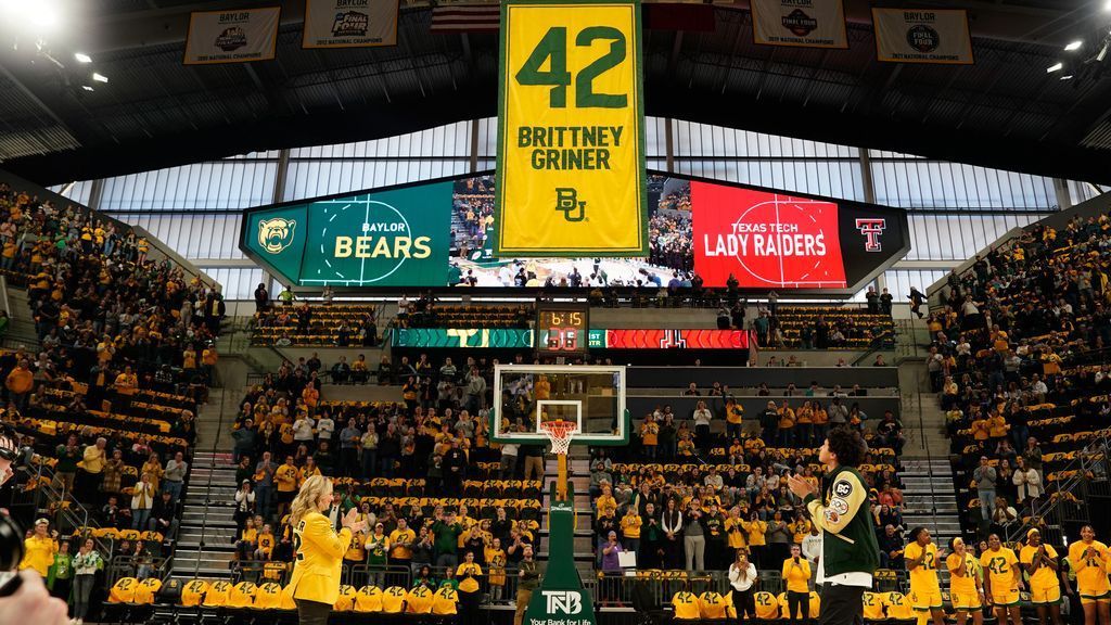 Brittney Griner ‘filled with emotion’ as Baylor retires No. 42