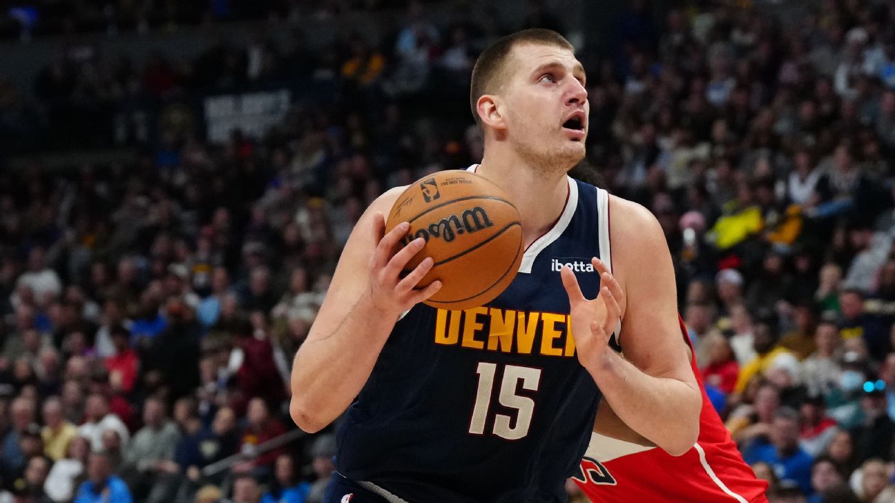 Nikola Jokic des Nuggets 4e avec un triple-double contre tous les ennemis